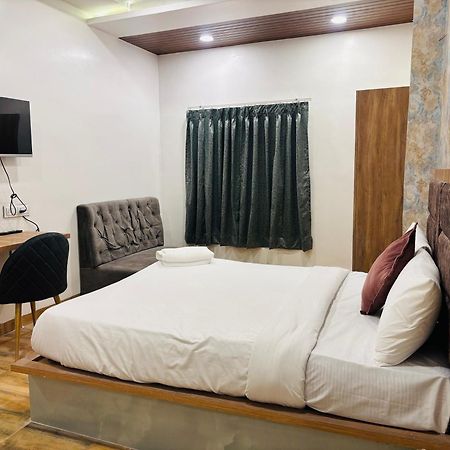 Hotel Vedicvista Indore Exterior foto