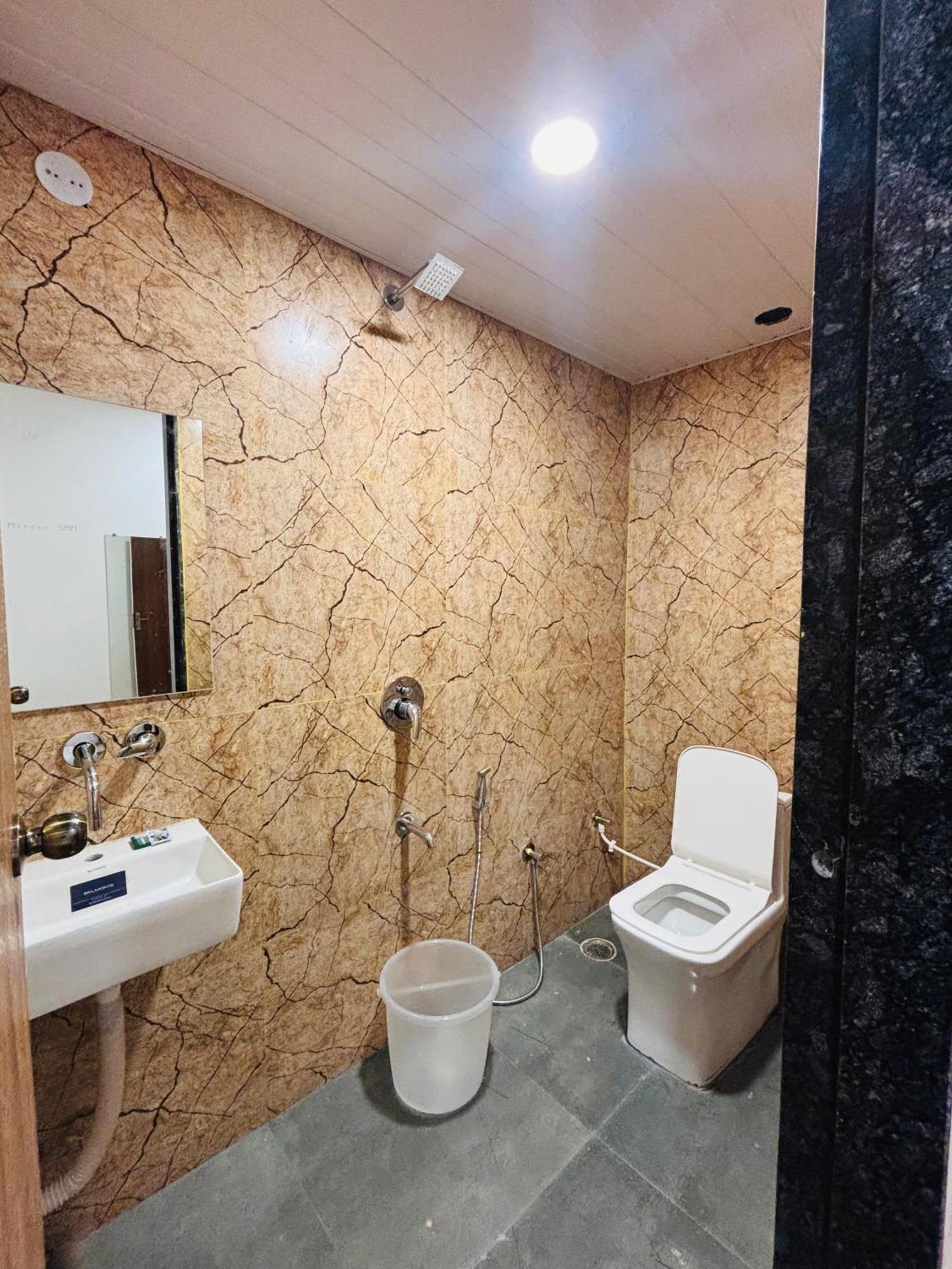 Hotel Vedicvista Indore Exterior foto